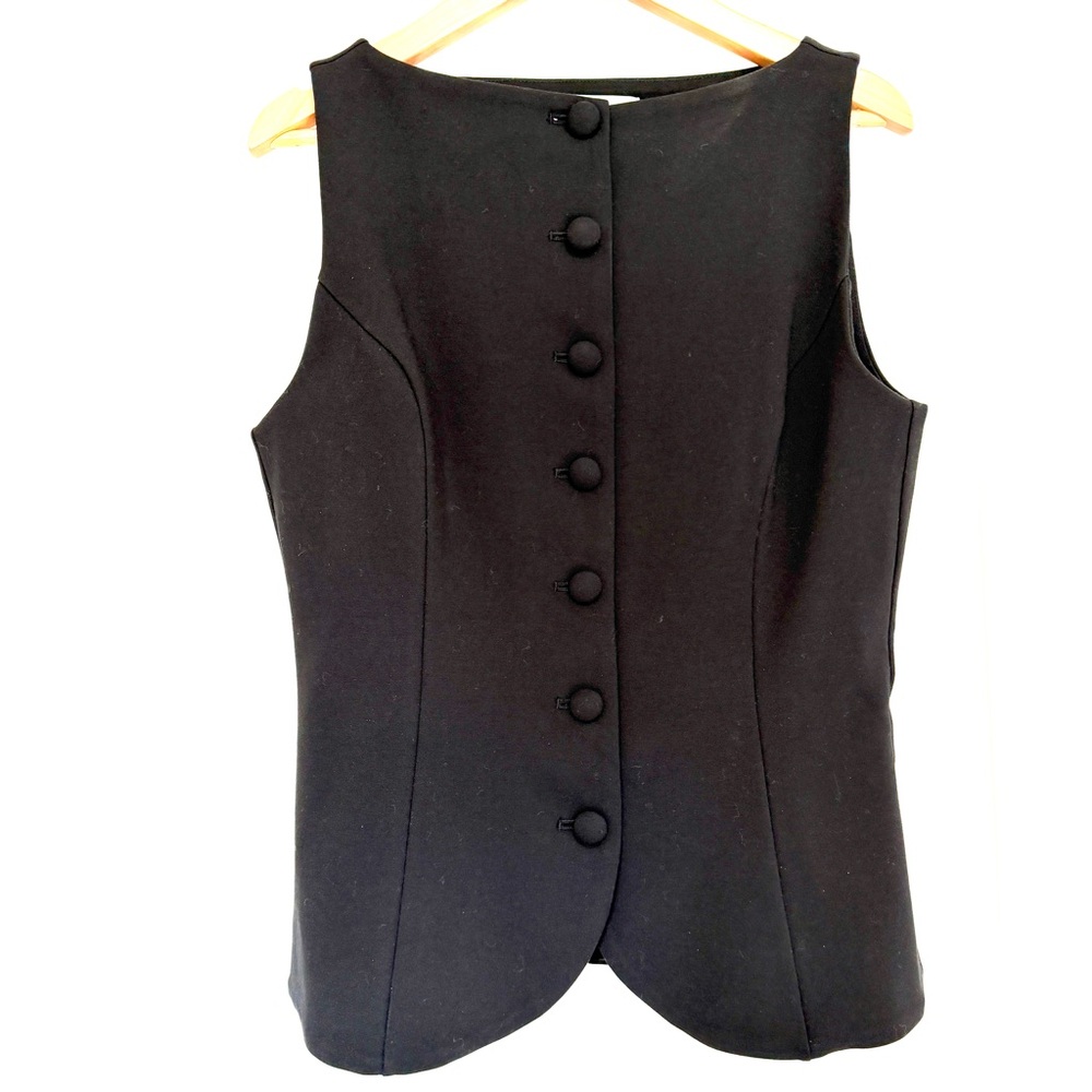 Aritzia Wilfred Boat-Neck Black Sleeveless Button-Front Vest, Size 2